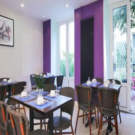 Hotel Kyriad 10 - Canal Saint Martin - République