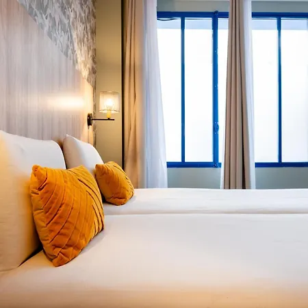 Hotel Kyriad 10 - Canal Saint Martin - République Parigi