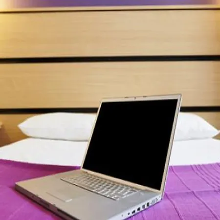 Hotel Kyriad 10 - Canal Saint Martin - Republique 3*