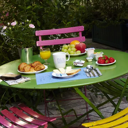 Hotel Kyriad 10 - Canal Saint Martin - Republique Paryż
