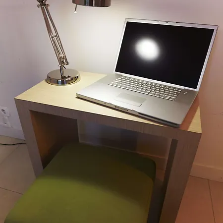 Hotel Kyriad 10 - Canal Saint Martin - Republique Paris