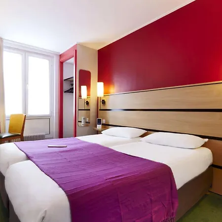 Kyriad 10 - Canal Saint Martin - Republique Hotel Paryż