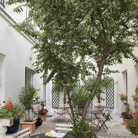 Kyriad 10 - Canal Saint Martin - Republique Hotell Paris