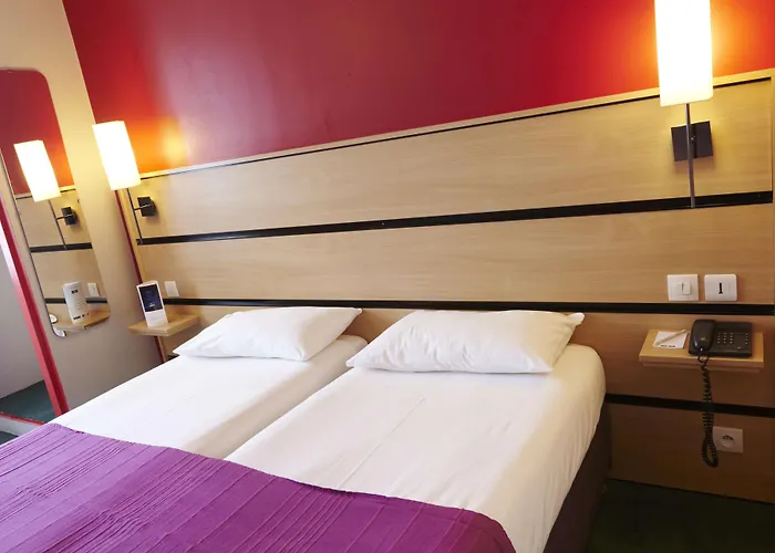 Hotel Kyriad 10 - Canal Saint Martin - Republique 3*