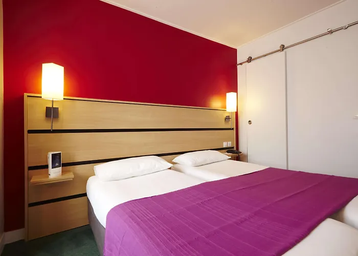 Hotel Kyriad 10 - Canal Saint Martin - Republique