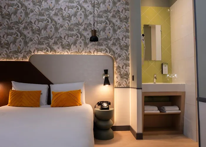 Hotel Kyriad 10 - Canal Saint Martin - Republique