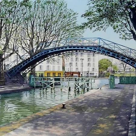 Kyriad 10 - Canal Saint Martin - République 3* París
