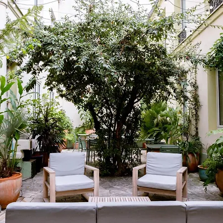 Hotel Kyriad 10 - Canal Saint Martin - République París